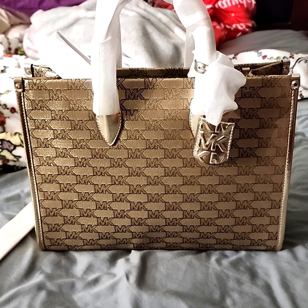 New Michael kors Medium Mirella